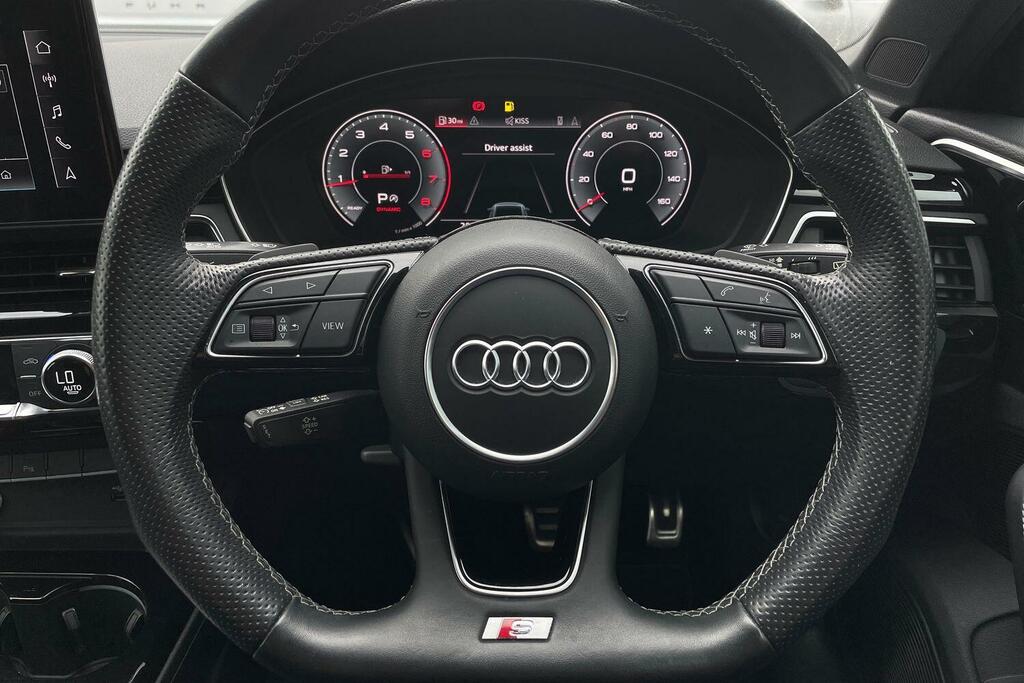 Audi A4 40 Tfsi 204 Black Edition S Tronic  #14