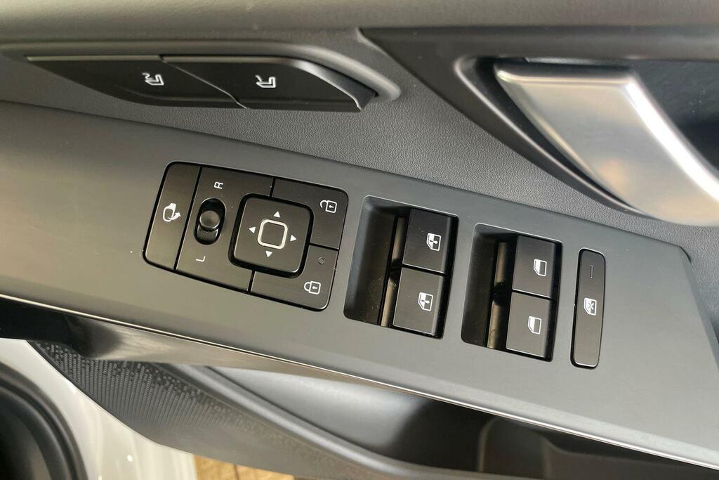 Kia e-Niro 2 Ev - Full Kia Warranty Until June 2032 Grey #16