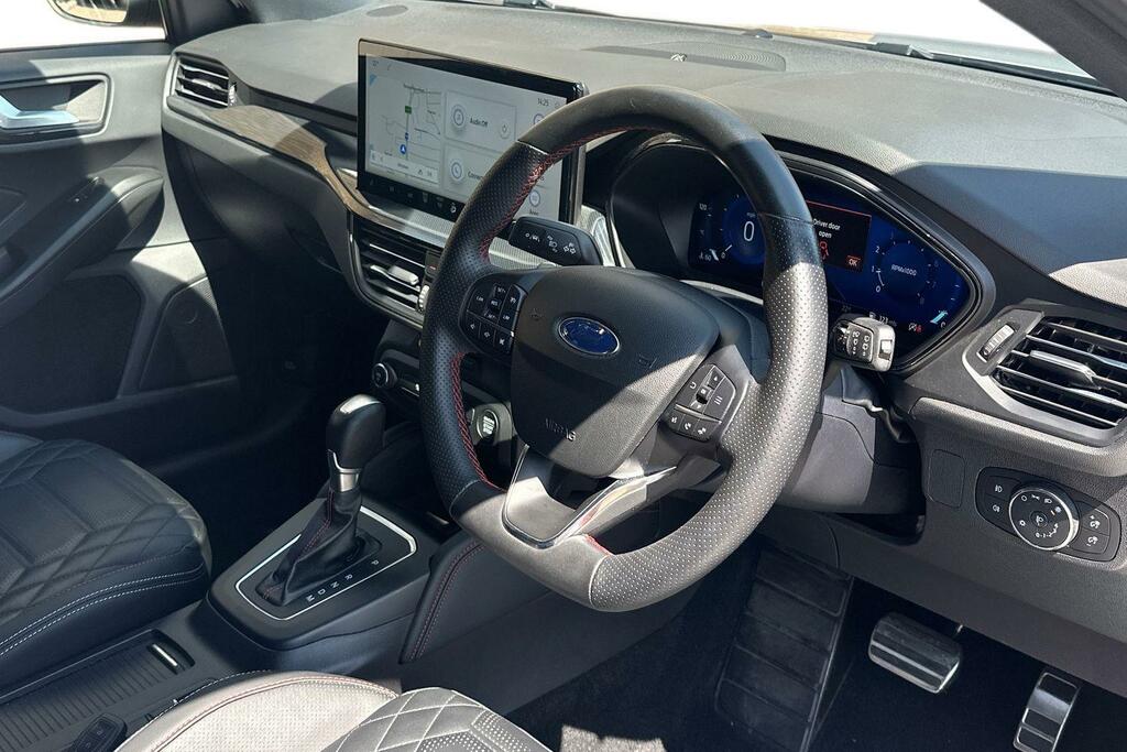 Ford Focus 1.0 Ecoboost Hybrid Mhev 155 St-line  #8