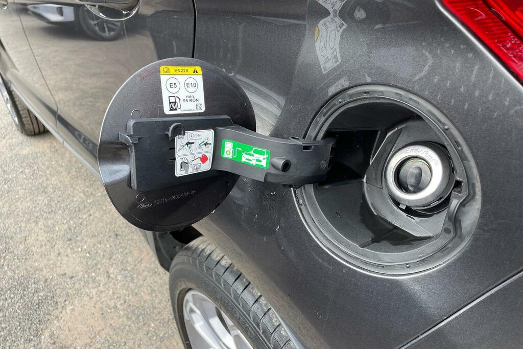 Ford Ecosport 1.0 Ecoboost Titanium Hatchback  #27