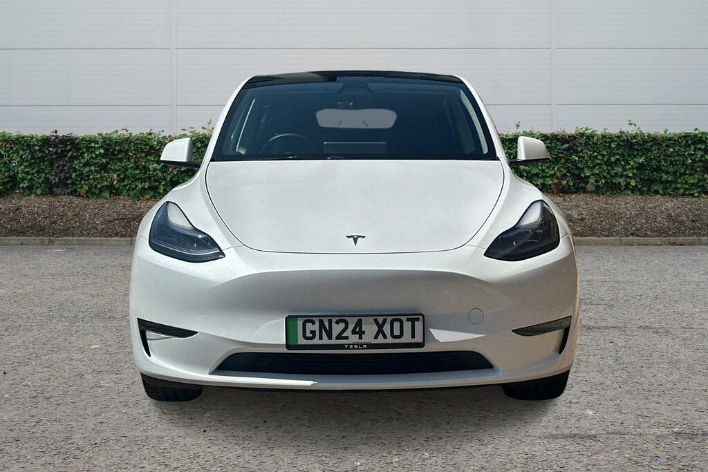 Tesla Model Y Long Range Awd White #4