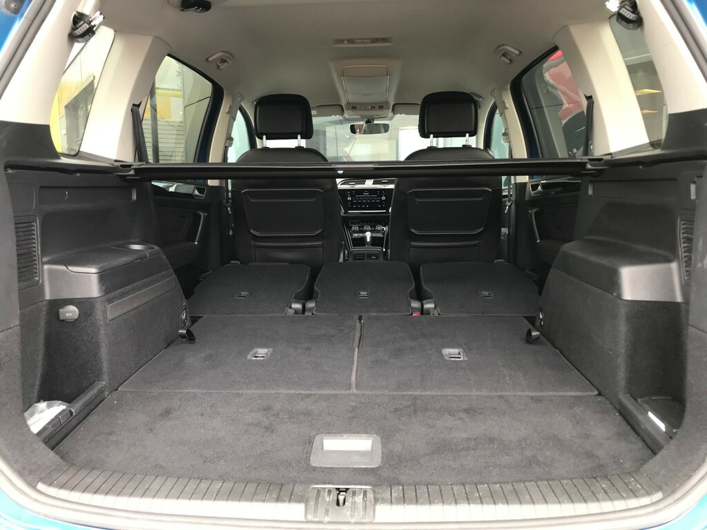Volkswagen Touran 1.5 Tsi Evo Sel Black #9