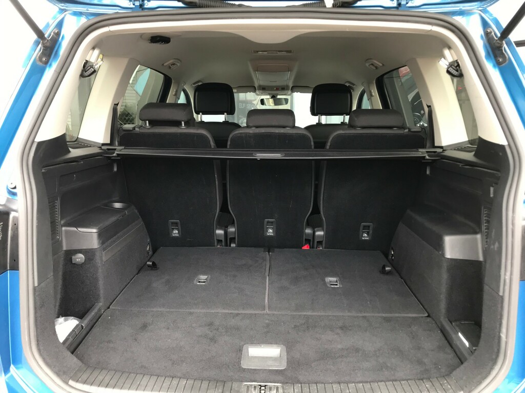 Volkswagen Touran 1.5 Tsi Evo Sel Black #16