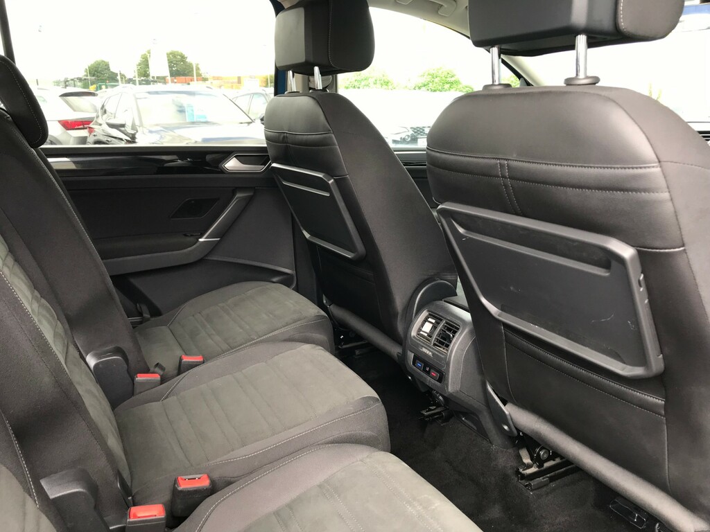 Volkswagen Touran 1.5 Tsi Evo Sel Black #18