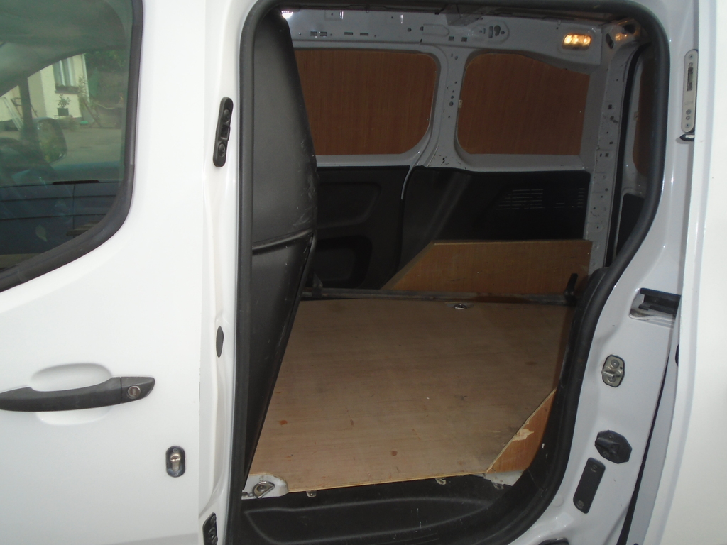 Citroen Berlingo Enterprise 100Hp. White #5