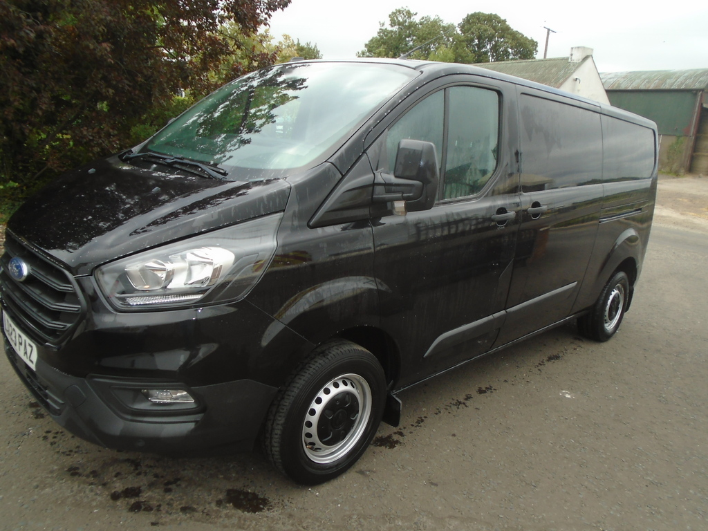 Ford Transit Custom 2.0 Ecoblue 130Ps Low Roof Limited Van Silver #3
