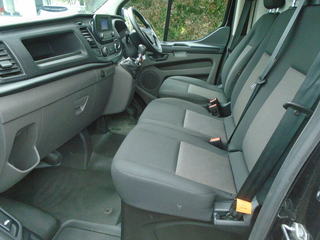 Ford Transit Custom 2.0 Ecoblue 130Ps Low Roof Limited Van Silver #4