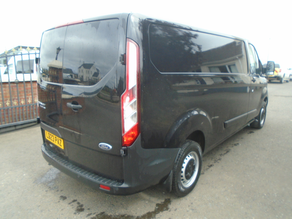 Ford Transit Custom 2.0 Ecoblue 130Ps Low Roof Limited Van Silver #8