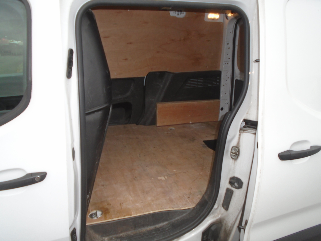 Citroen Berlingo 100Hp Enterprise #4