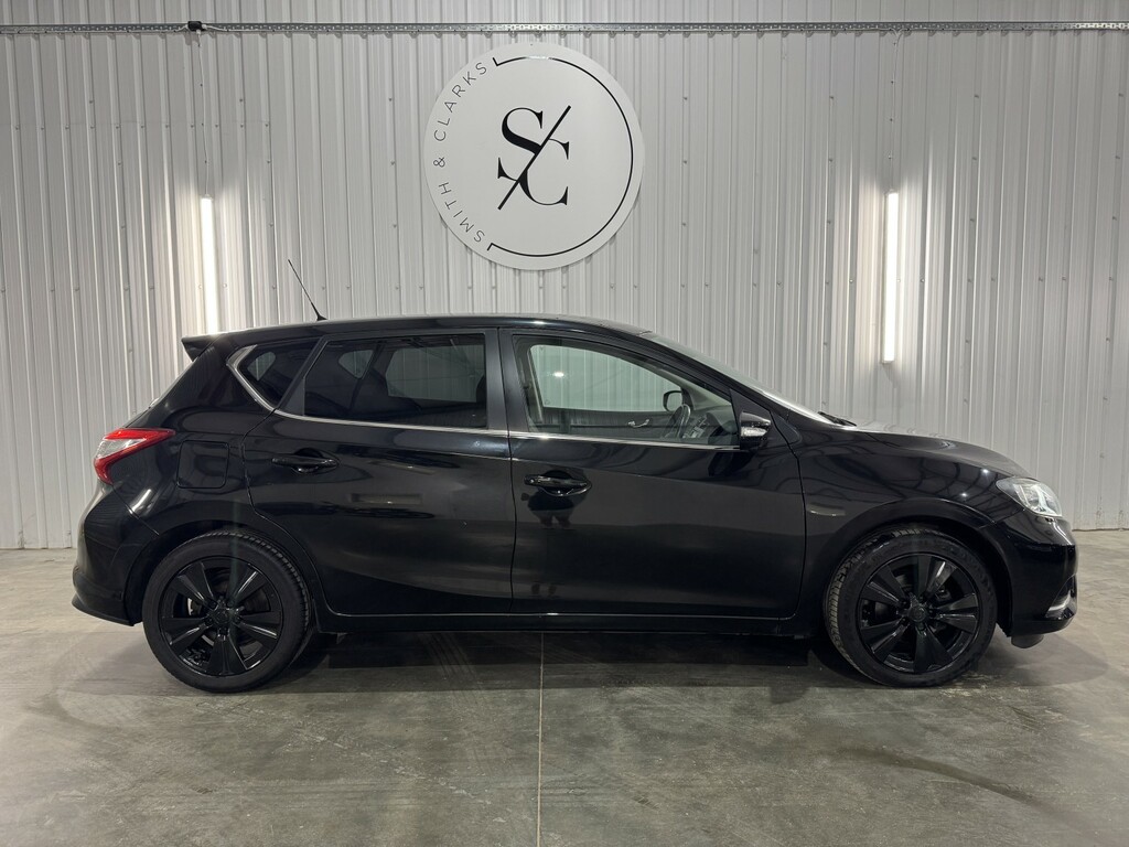 Nissan Pulsar Hatchback 1.2 Dig-t Tekna 2015 Black #2