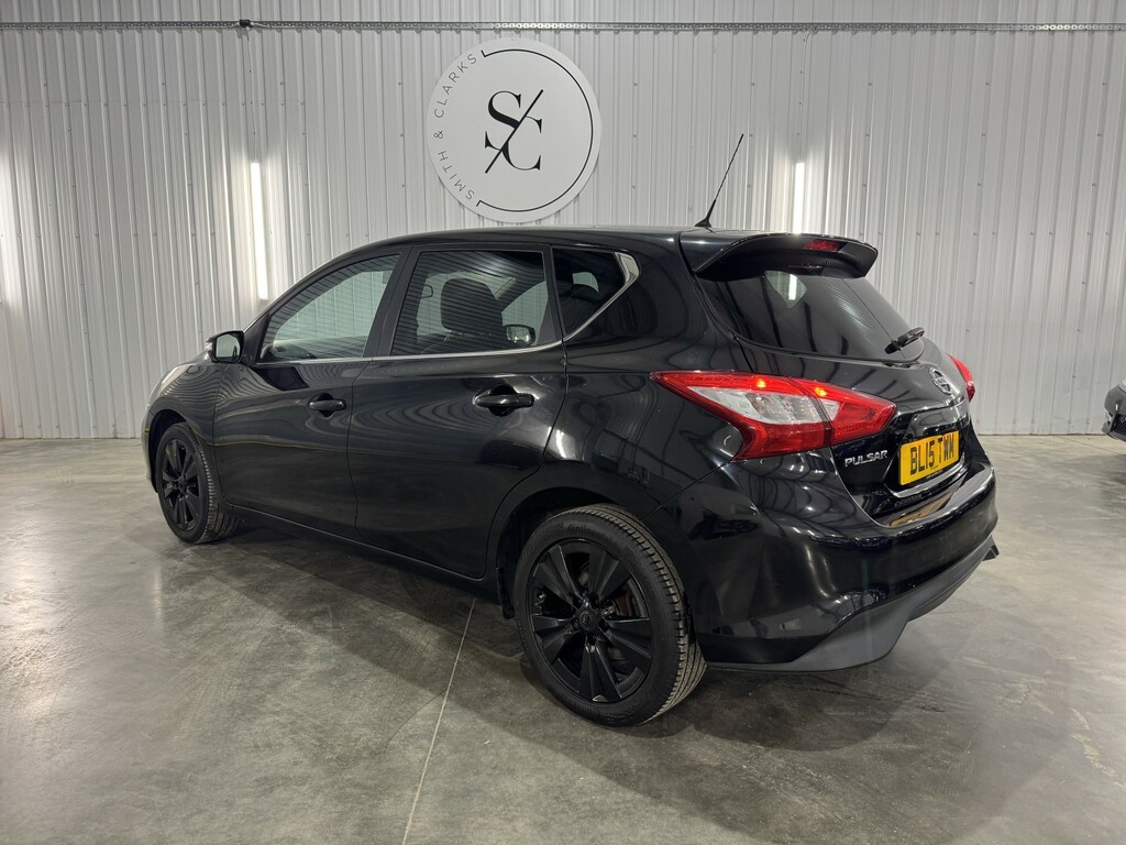 Nissan Pulsar Hatchback 1.2 Dig-t Tekna 2015 Black #4