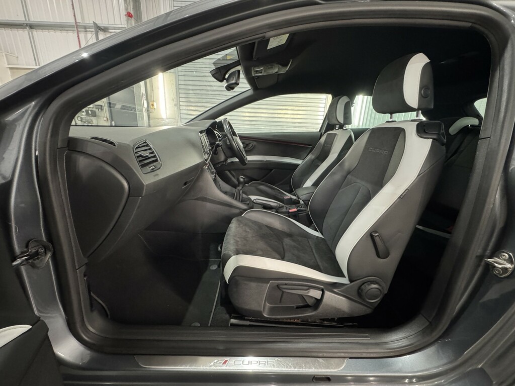 Seat Leon 2.0 Tdi Fr Technology Dsg 184 Bhp White #11