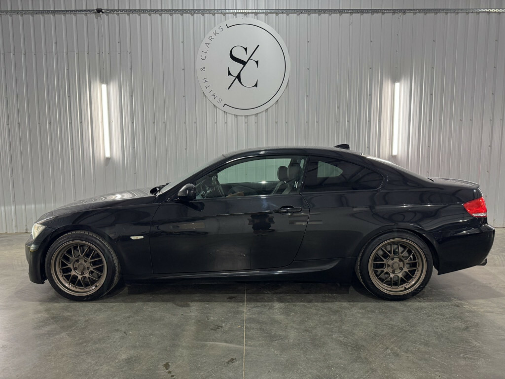 BMW 3 Series  Black #16