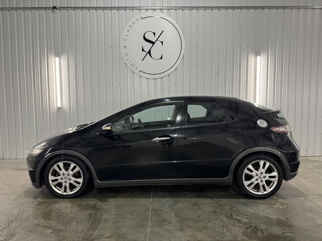 Honda Civic 1.8 I-vtec Es Gt Black #5