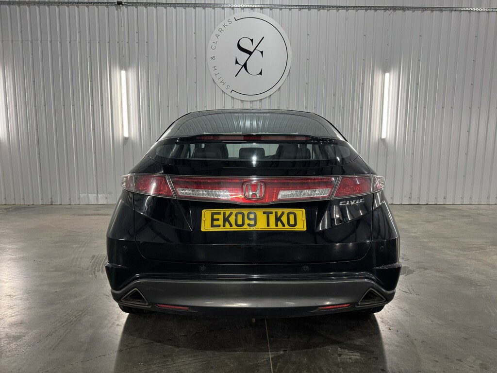 Honda Civic 1.8 I-vtec Es Gt Black #3