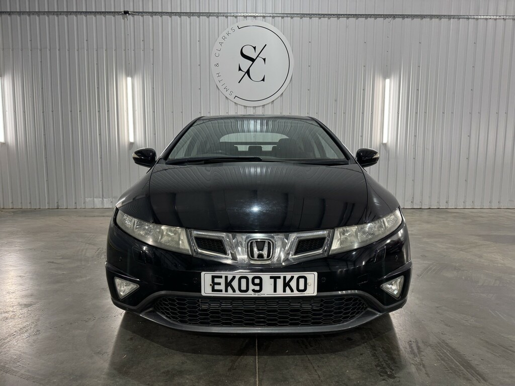 Honda Civic 1.8 I-vtec Es Gt Black #6