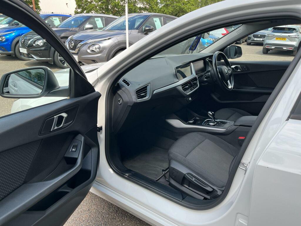 BMW 1 Series 1.5 116D Se Lcp Dct Euro 6 Ss White #2