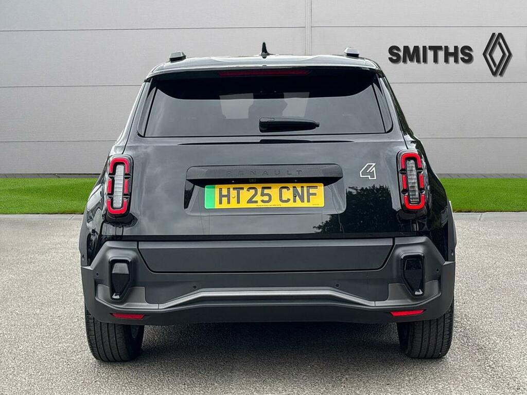 Renault 4 E-Tech Comfort Range 52Kwh Iconic Suv HT25CNF Black #4