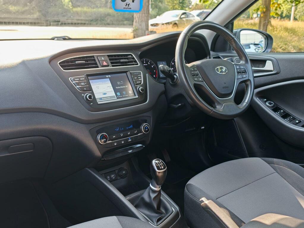 Hyundai I20 1.0 T-gdi Premium Nav Euro 6 Ss Black #2