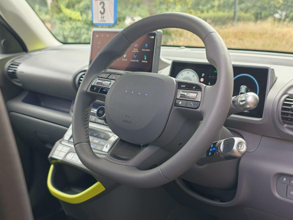 Hyundai Inster Long Range 49Kwh Cross RF26CWK Green #6