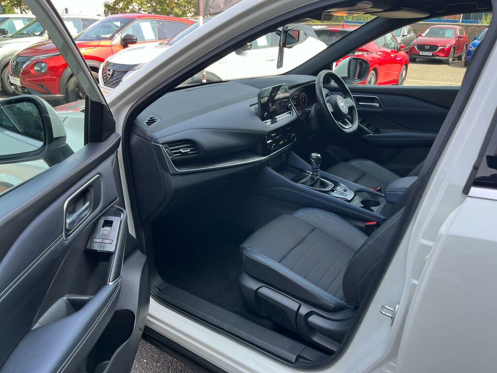 Nissan Qashqai 1.3 Dig-t Mhev Tekna Euro 6 Ss White #2