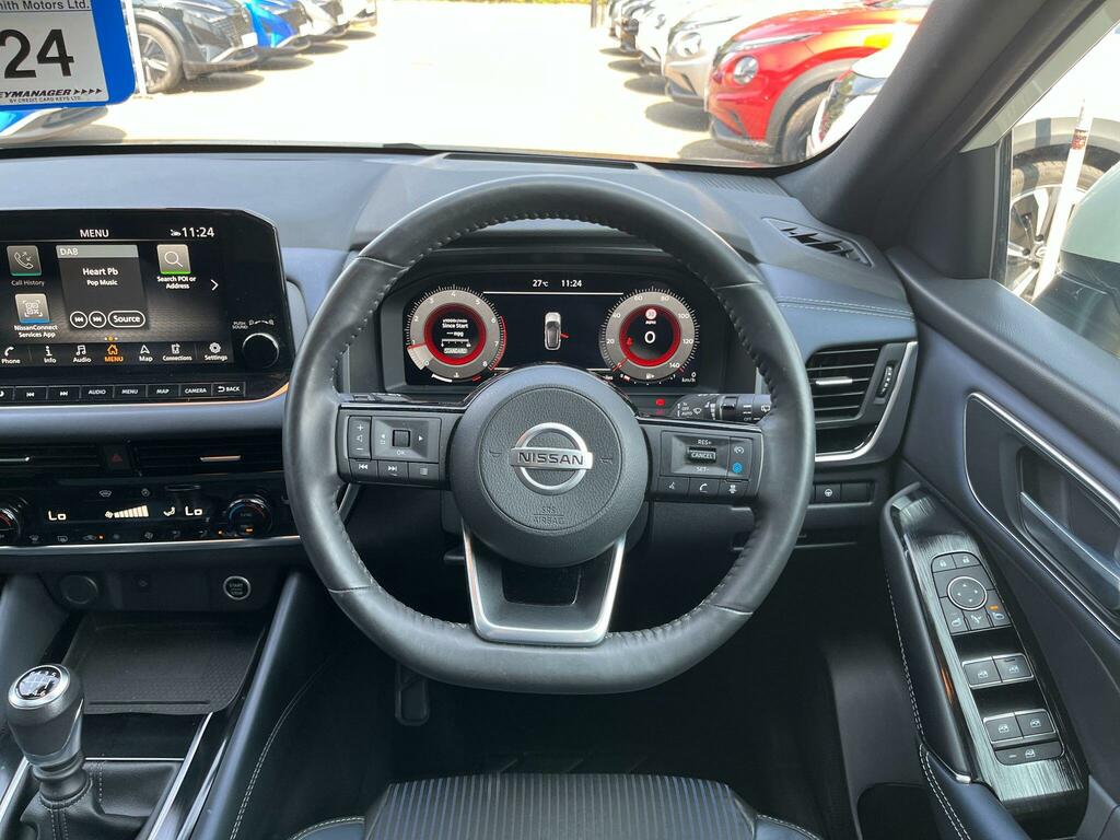 Nissan Qashqai 1.3 Dig-t Mh 158 Acenta Premium Xtronic Grey #53