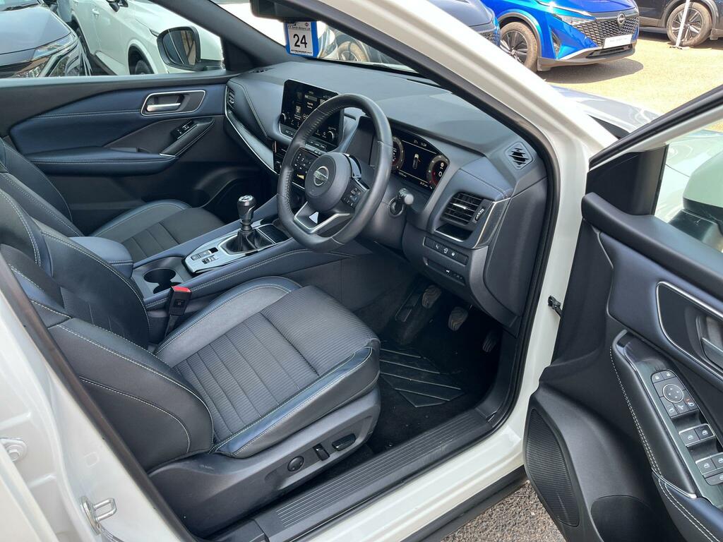Nissan Qashqai 1.3 Dig-t Mh 158 Acenta Premium Xtronic Grey #48