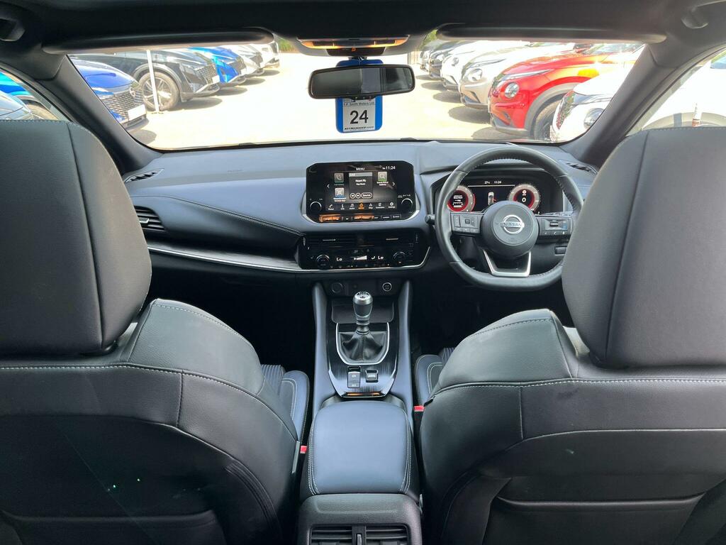 Nissan Qashqai 1.3 Dig-t Mh 158 Acenta Premium Xtronic Grey #8
