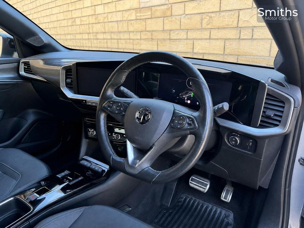 Vauxhall Mokka-e 50Kwh Sri Nav Premium White #13