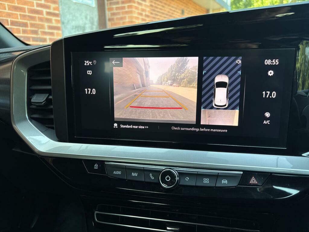 Vauxhall Mokka-e 50Kwh Sri Nav Premium White #29