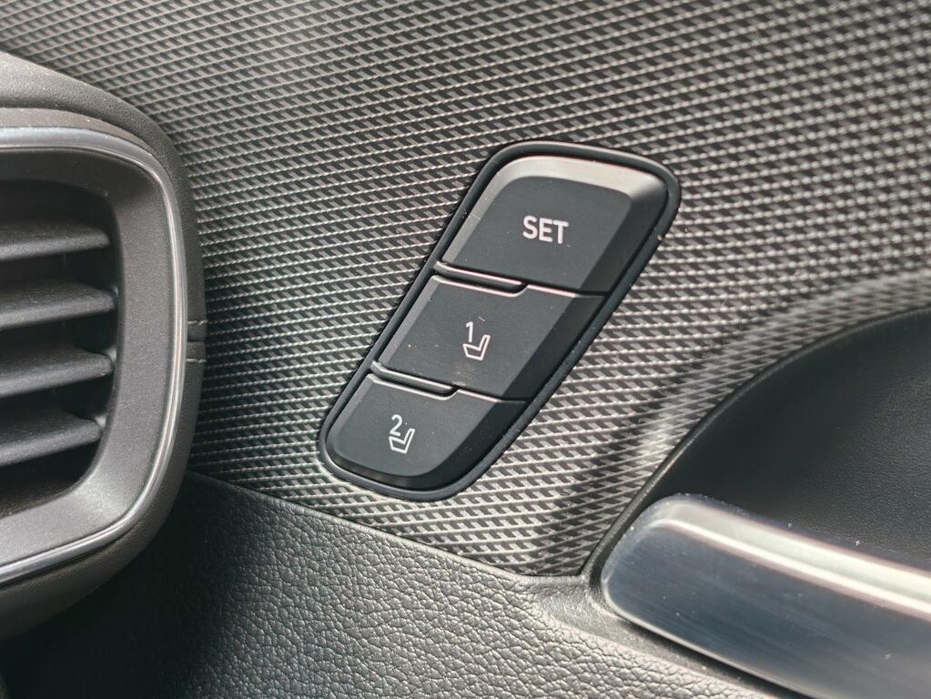 Hyundai Santa Fe Black #29