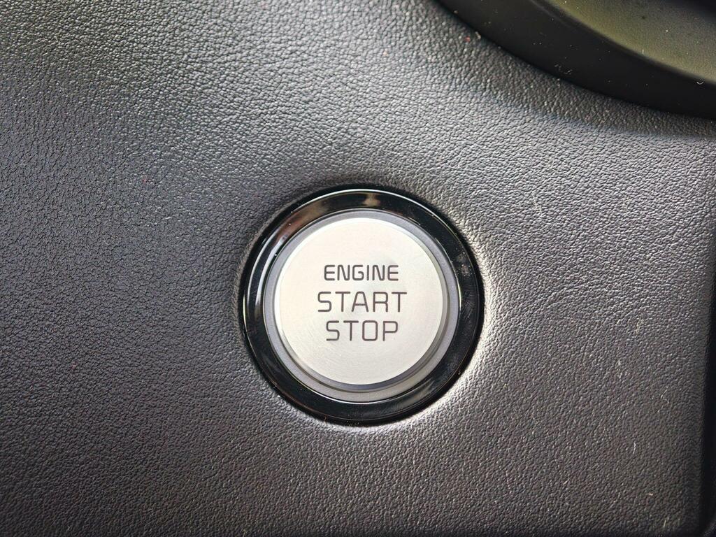 Kia Stinger 2.0 T-gdi Gt-line S White #23