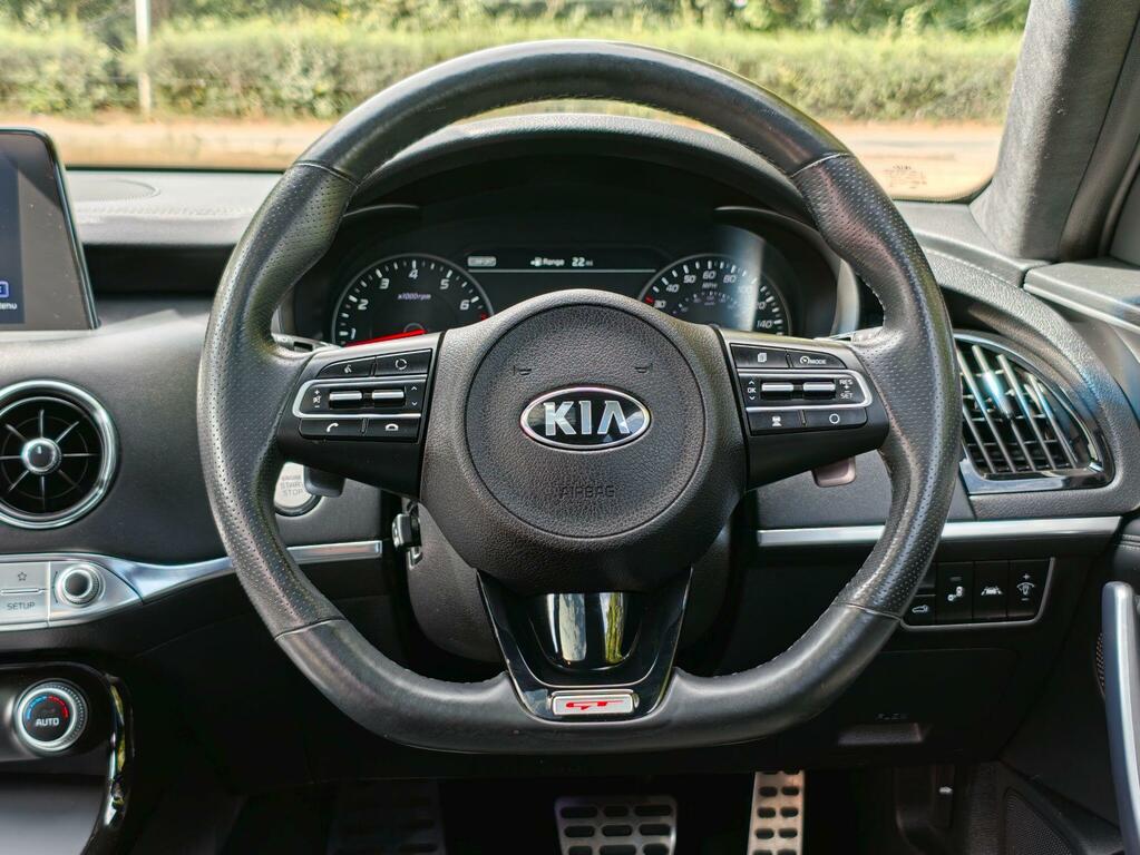 Kia Stinger 2.0 T-gdi Gt-line S White #24