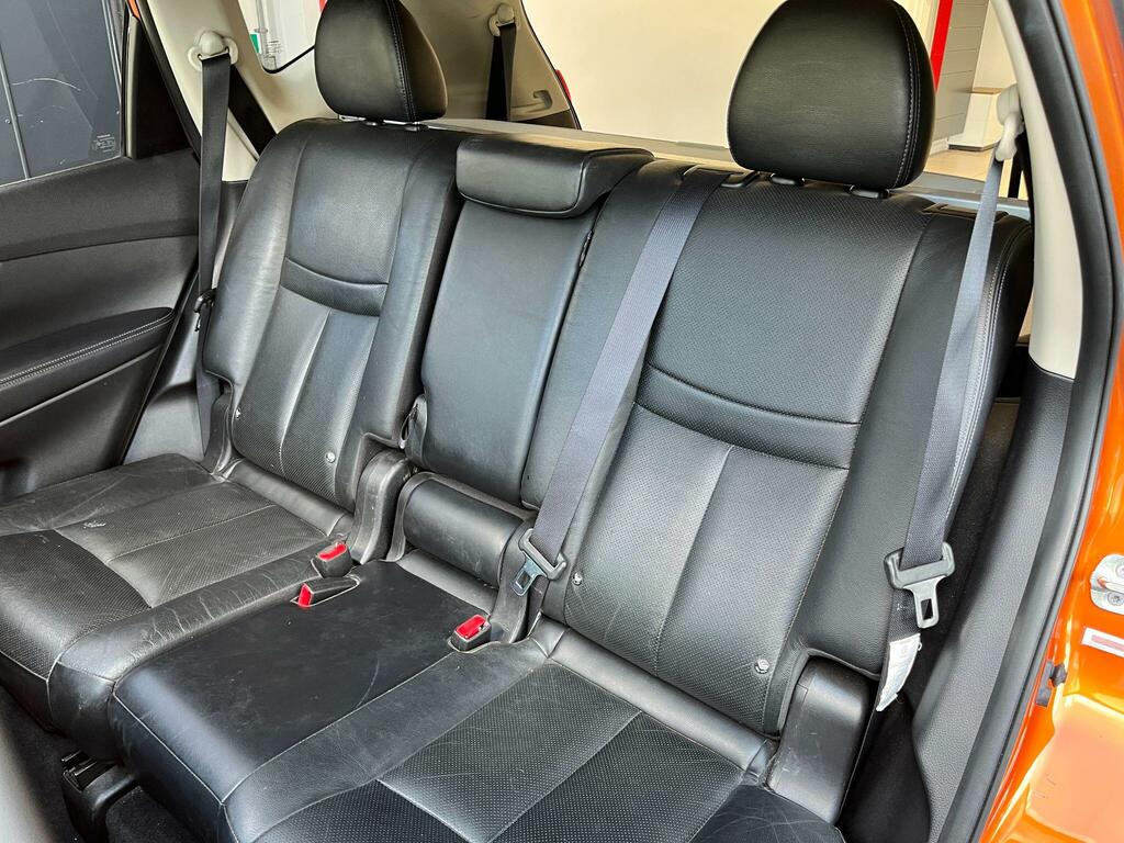 Nissan X-Trail Tekna Black #56