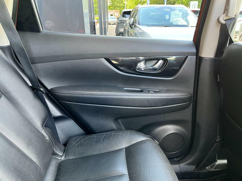 Nissan X-Trail Tekna Black #52