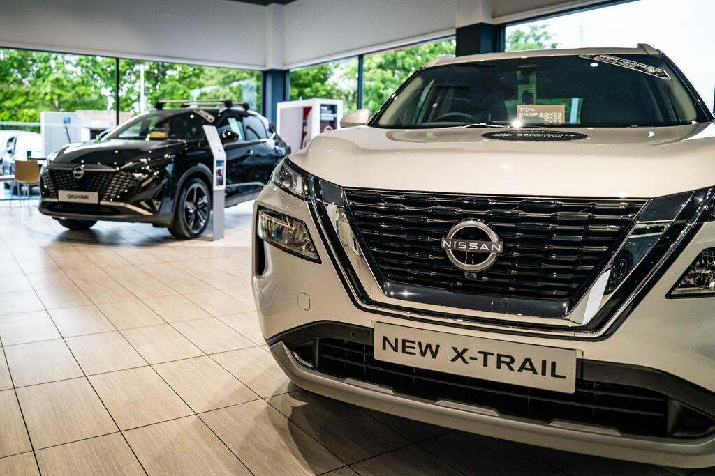 Nissan X-Trail Tekna Black #63