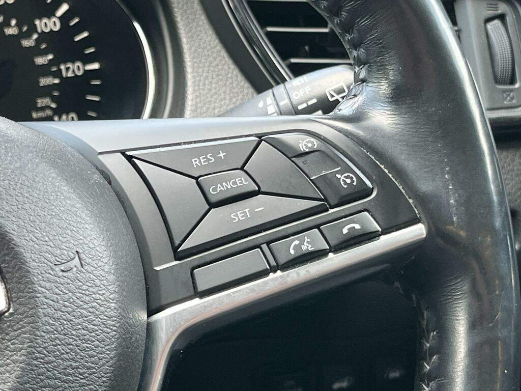 Nissan X-Trail Tekna Black #42