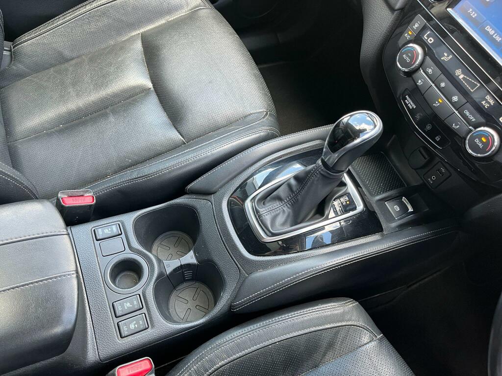 Nissan X-Trail Tekna Black #35
