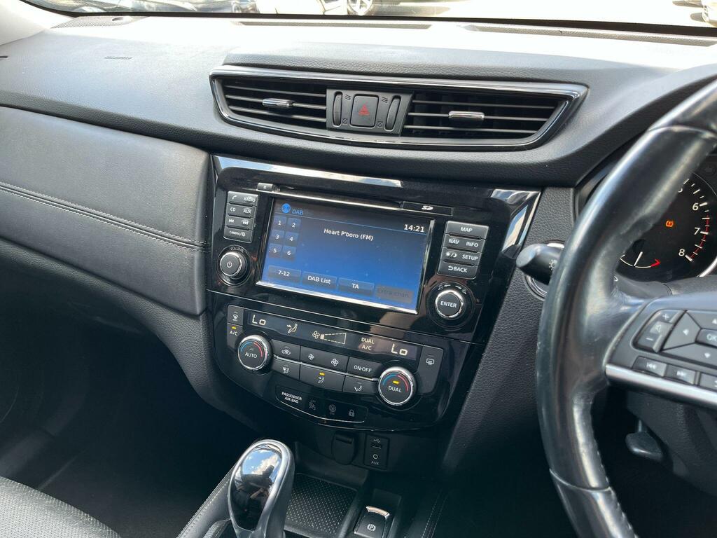 Nissan X-Trail Tekna Black #32