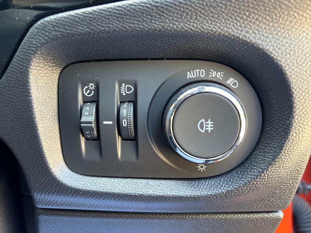 Vauxhall Corsa-e 50Kwh Griffin 7.4Kw Charger Blue #19