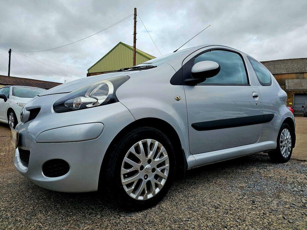 Toyota Aygo 1.0 Blue Vvt-i 67 Bhp Blue #4