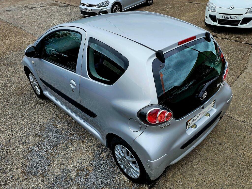Toyota Aygo 1.0 Blue Vvt-i 67 Bhp Blue #10