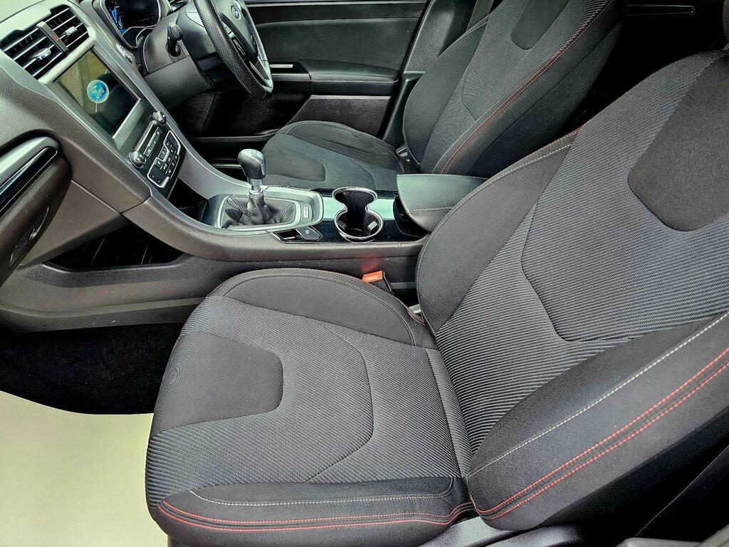 Ford Mondeo Hatchback 1.5T Blue #33