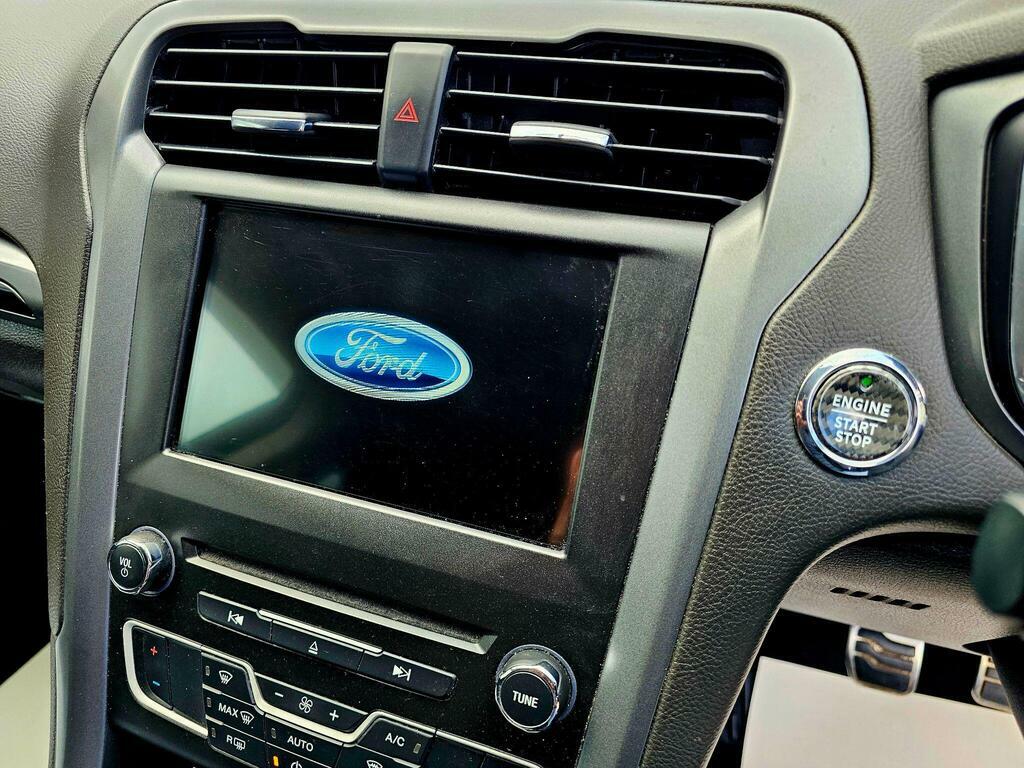 Ford Mondeo Hatchback 1.5T Blue #23