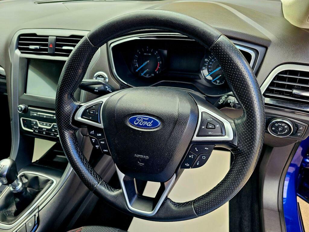 Ford Mondeo Hatchback 1.5T Blue #18