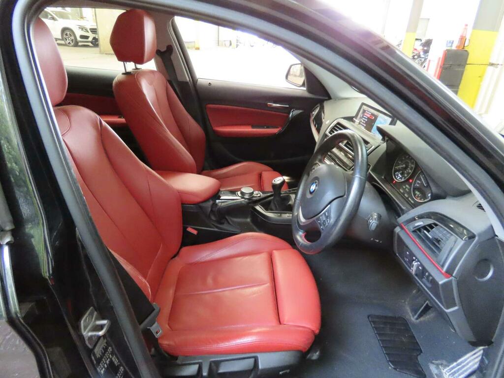 BMW 1 Series Sport Black #3