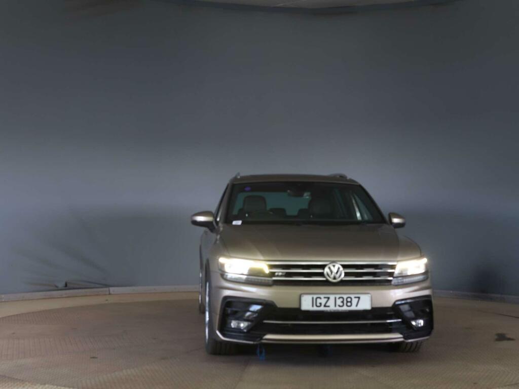 Volkswagen Tiguan 2.0 Tdi R-line Dsg Euro 6 Ss IGZ1387 Beige #2
