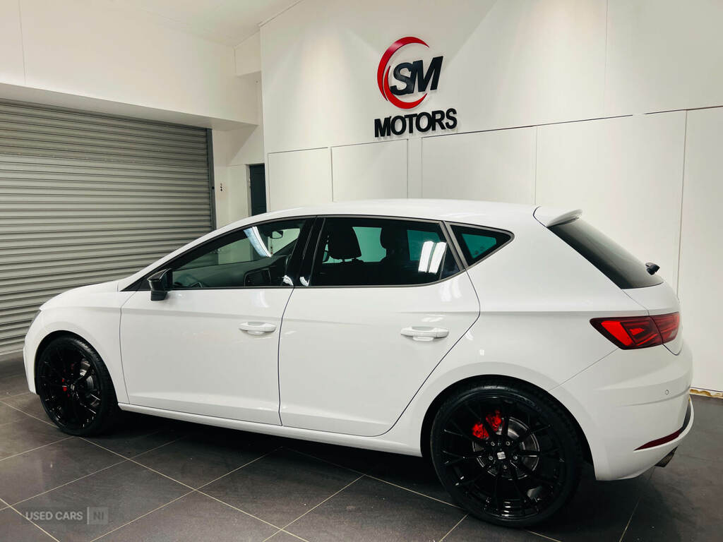 Seat Leon 1.5 Tsi Evo 150 Fr Black Edition Ez White #4