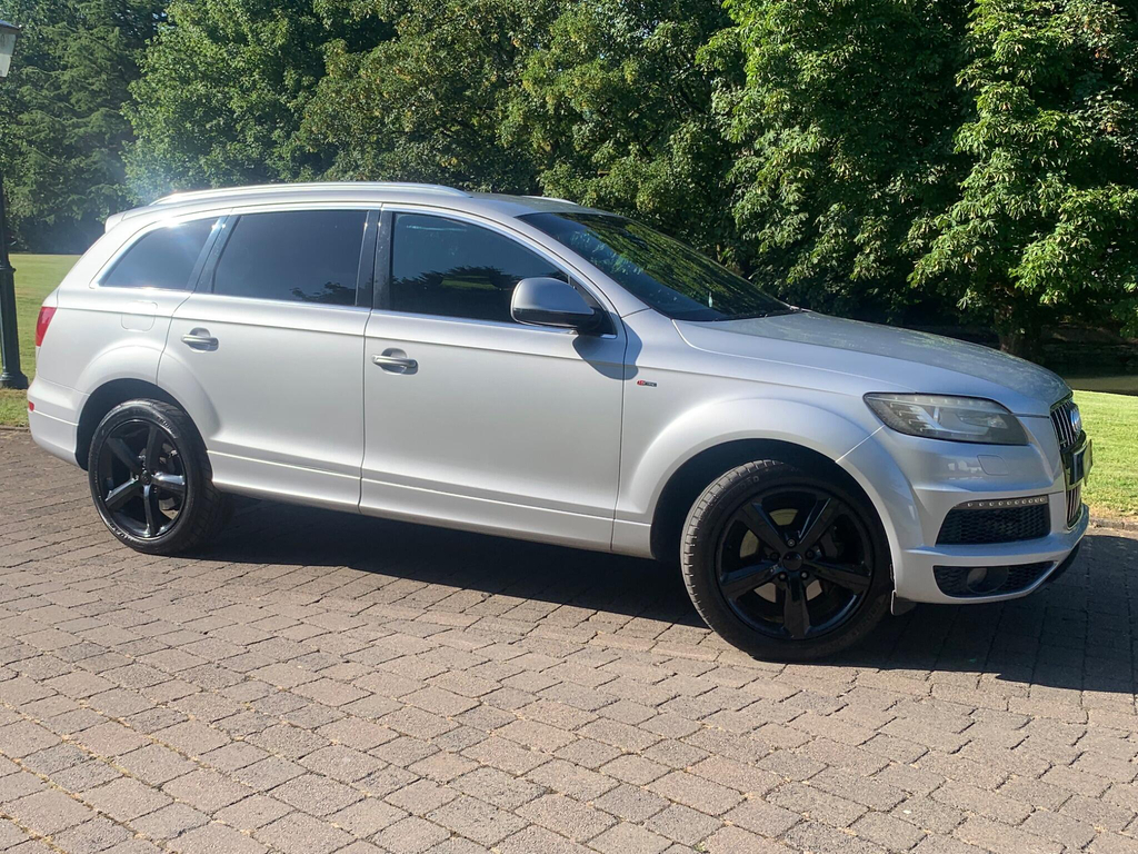 Audi Q7 Automatic White #7