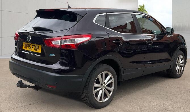 Nissan Qashqai 1.5 Dci Acenta 2Wd Euro 5 Ss Black #3